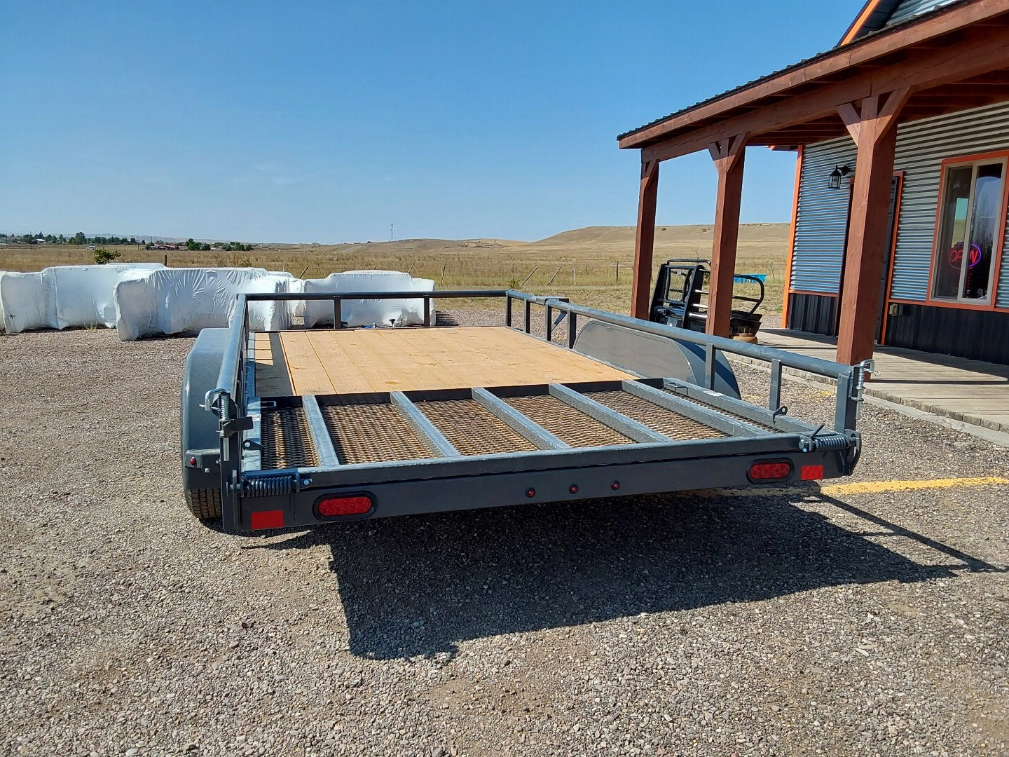 New 2025 Lamar Utility Trailer 14' 7K