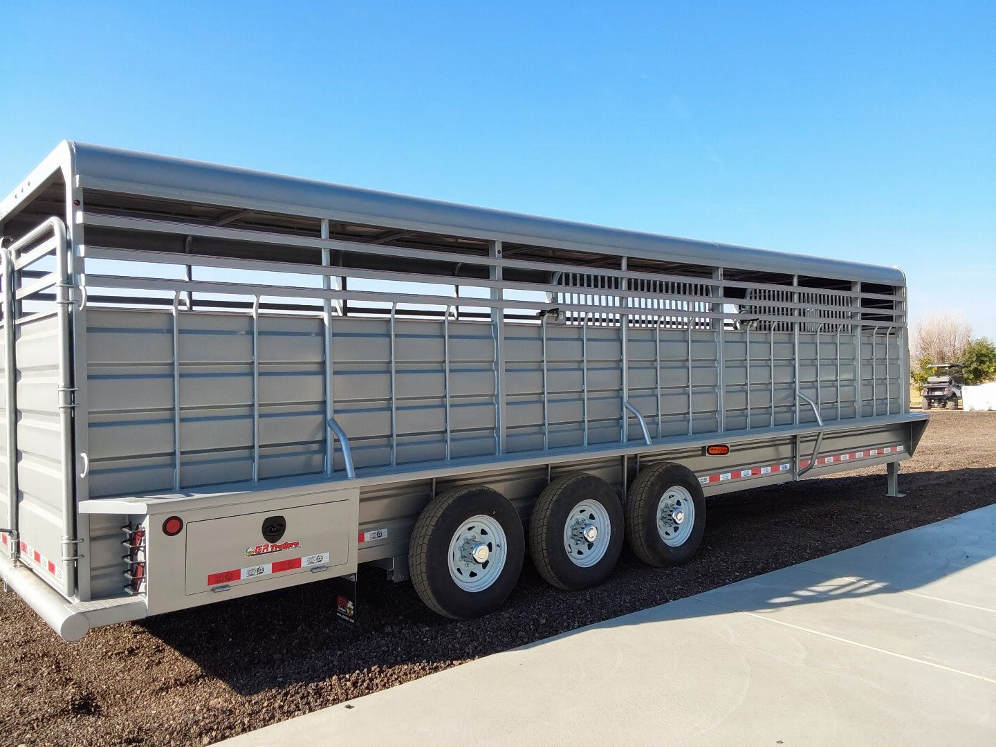 New 2025 GR Gooseneck Stock Trailer 28' 21K