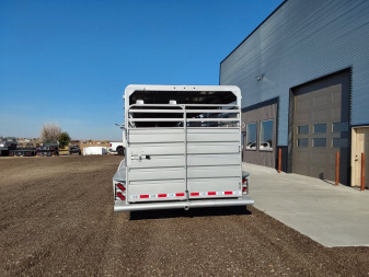 New 2025 GR Gooseneck Stock Trailer 28' 21K