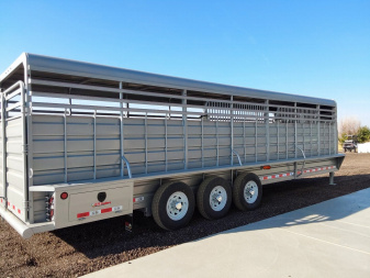 New 2025 GR Gooseneck Stock Trailer 28' 21K