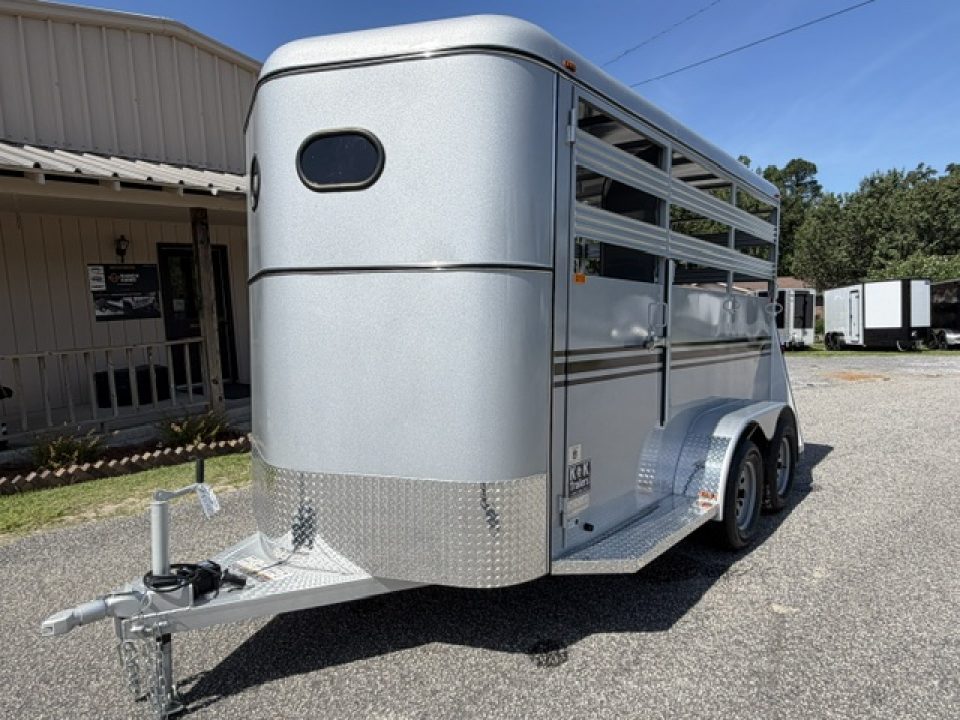 New 2026 Bee 2 Horse Durango W/DR Horse Trailer