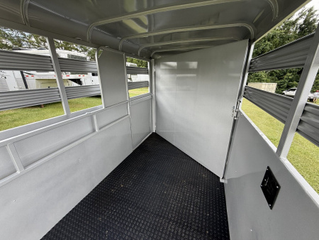 New 2026 Bee 2 Horse Durango W/DR Horse Trailer