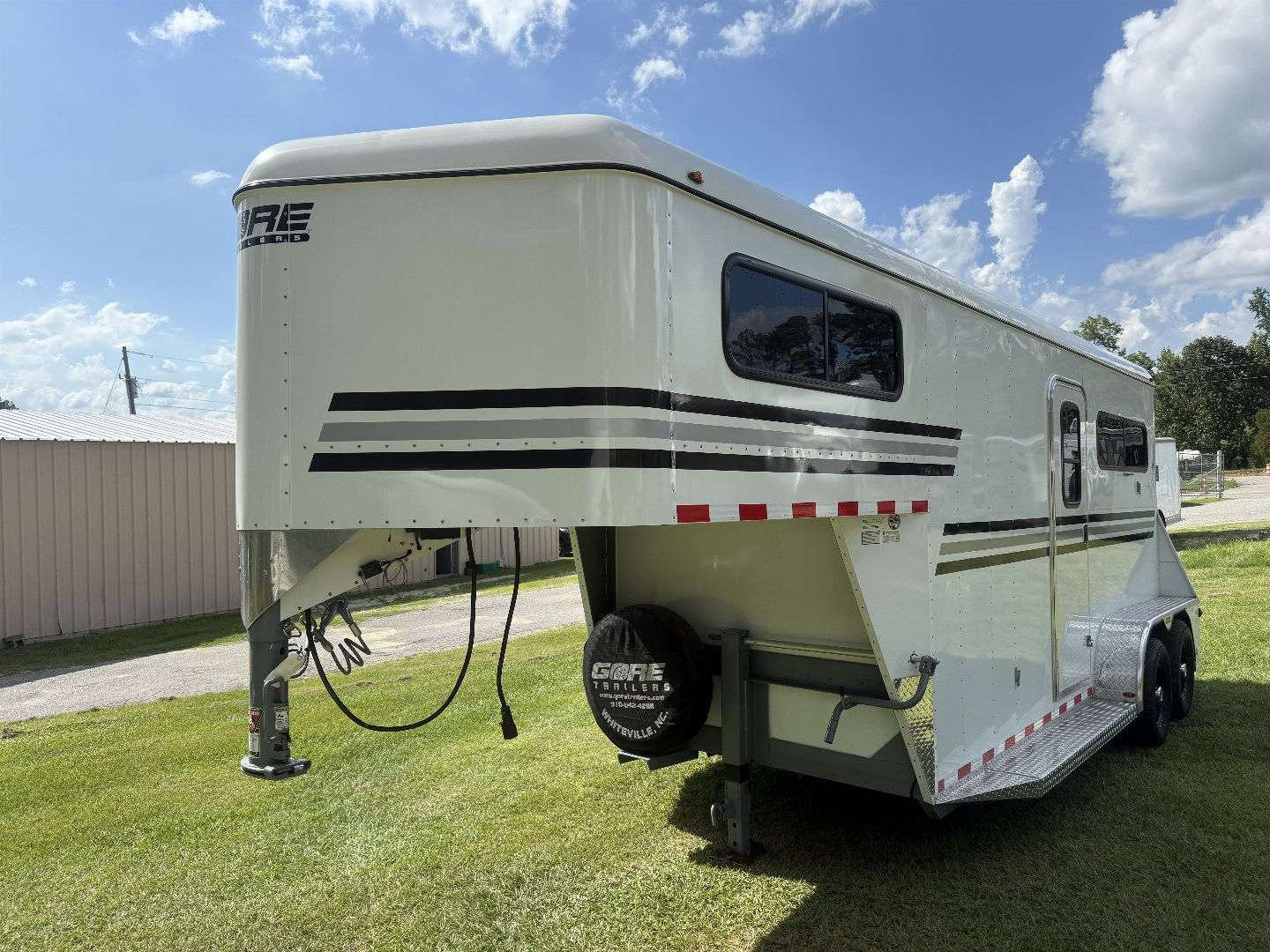 New 2024 Gore Trailers 2HS GN W/5'DR Horse Trailer