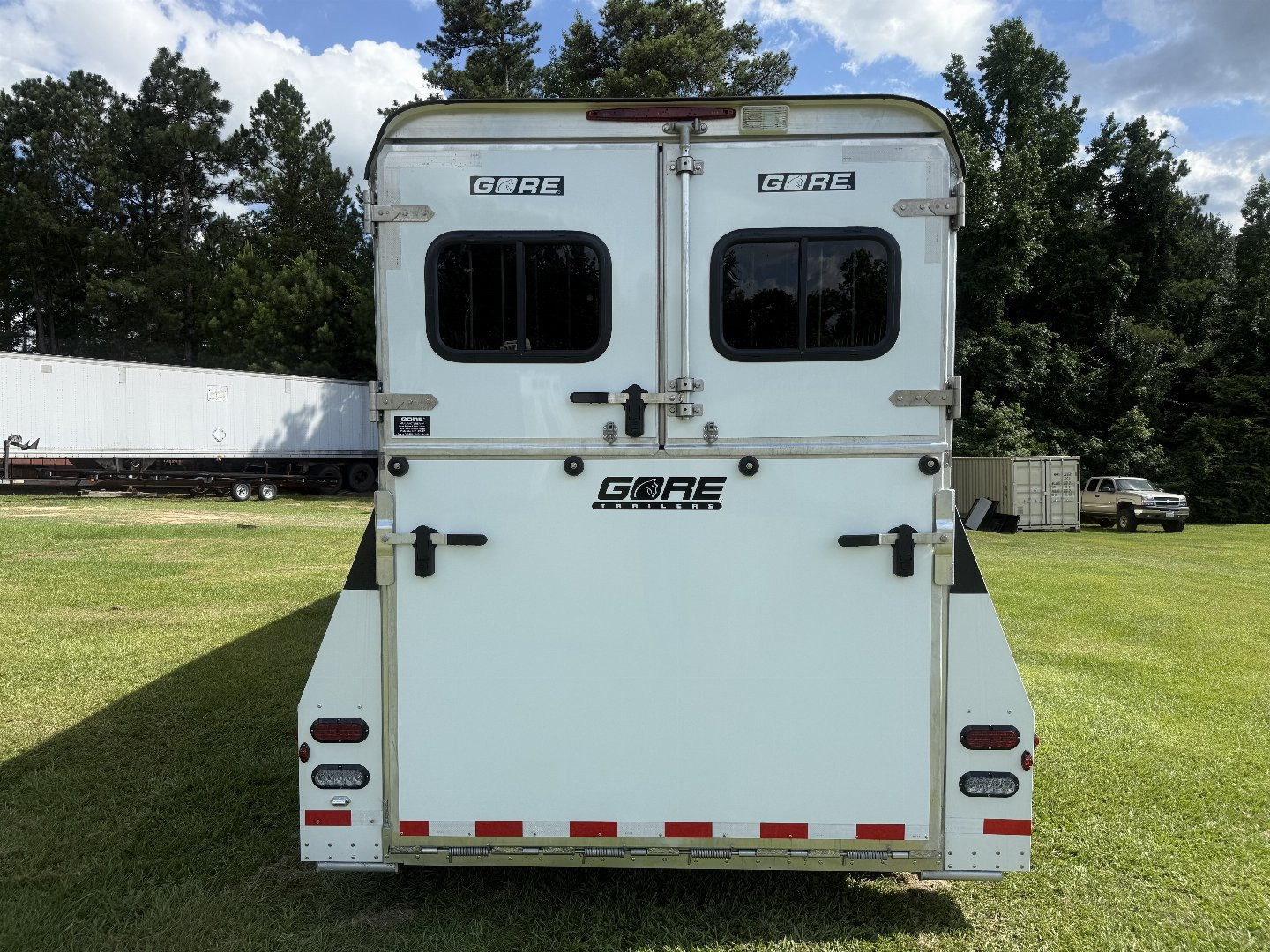 New 2024 Gore Trailers 2HS GN W/5'DR Horse Trailer
