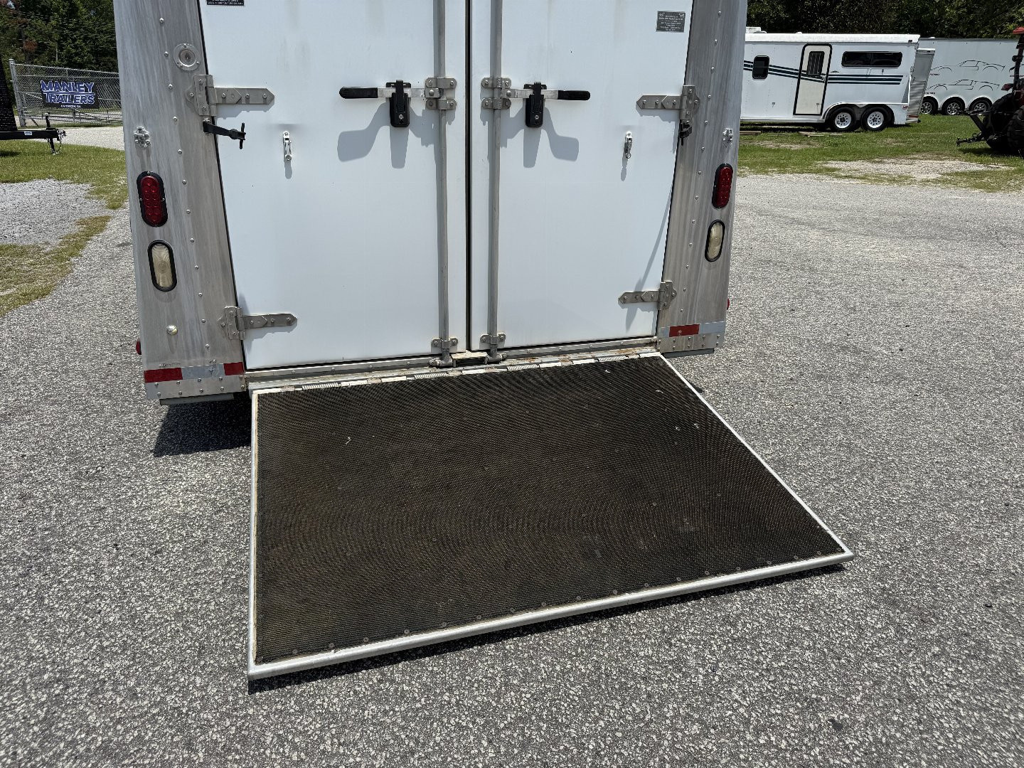 Used 2005 Gore Trailers A3SL Horse Trailer