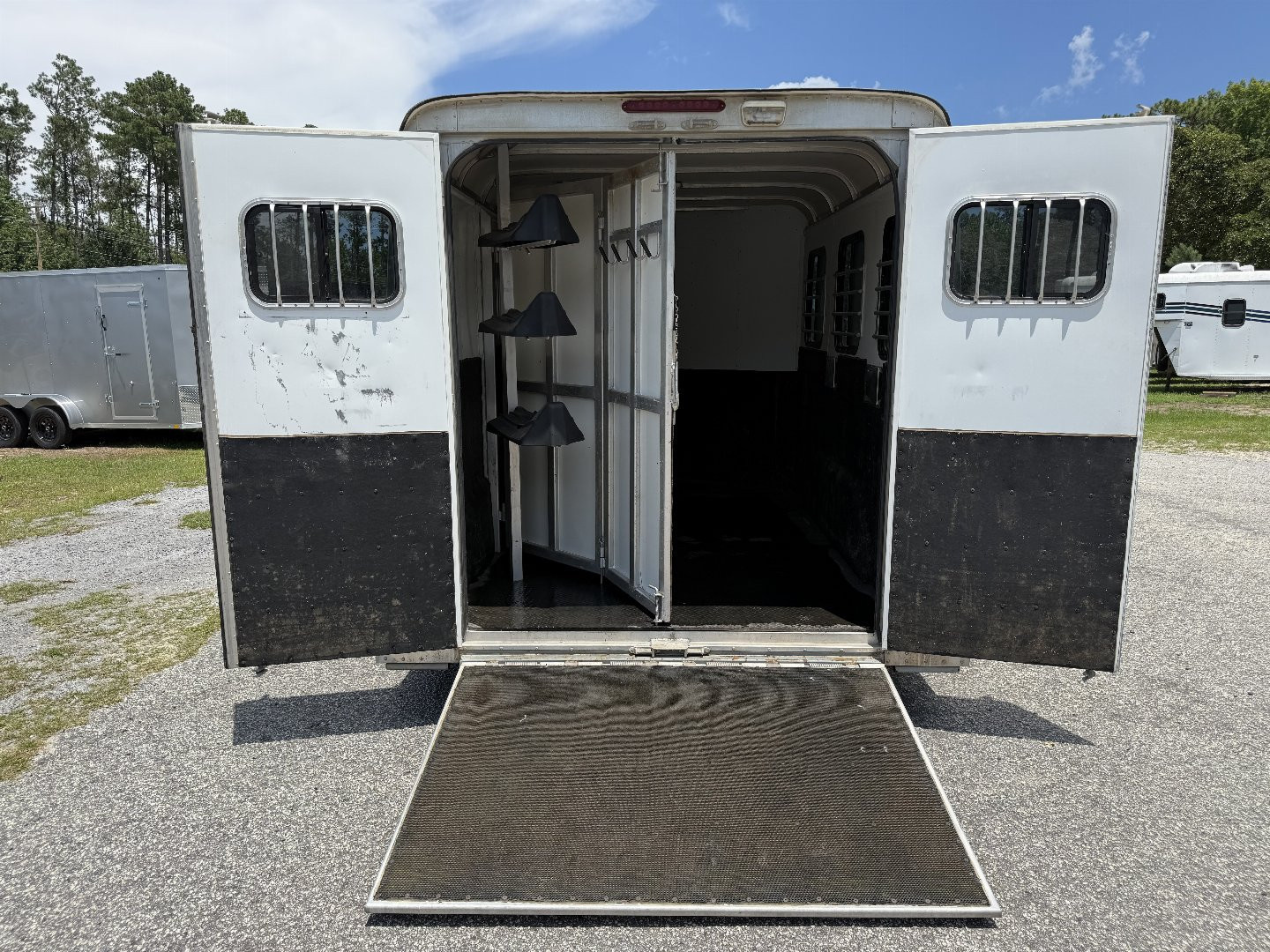 Used 2005 Gore Trailers A3SL Horse Trailer