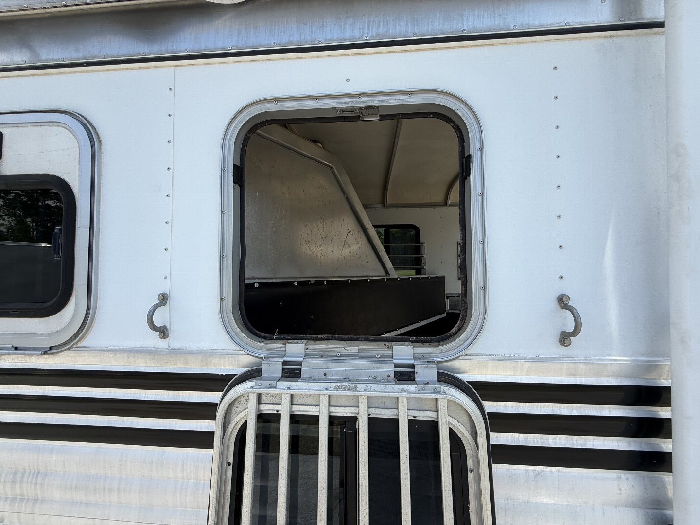 Used 2005 Gore Trailers A3SL Horse Trailer