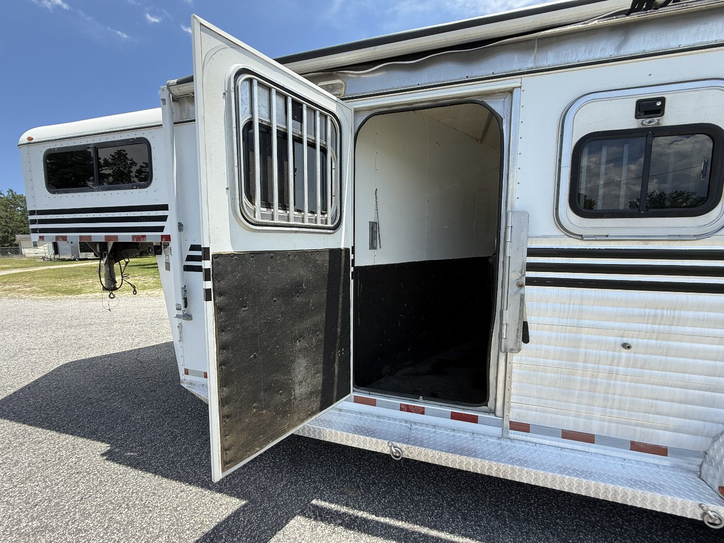 Used 2005 Gore Trailers A3SL Horse Trailer