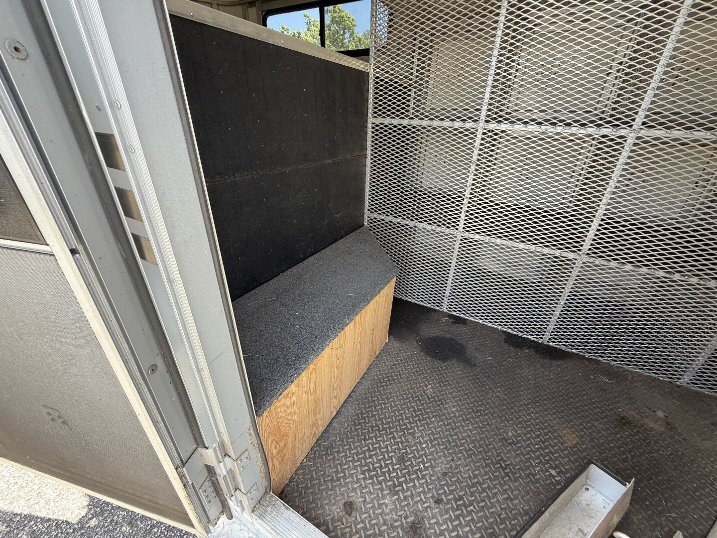 Used 2005 Gore Trailers A3SL Horse Trailer