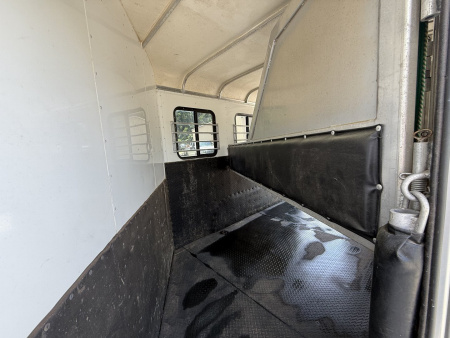 Used 2005 Gore Trailers A3SL Horse Trailer