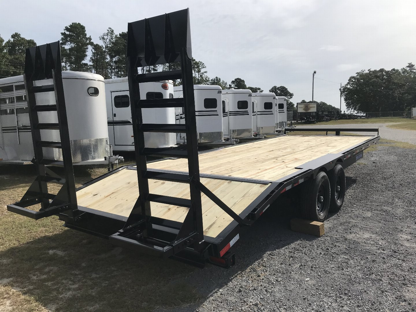 New 2025 TRIPLE CROWN TRAILERS 8.5X24DO14K Deckover Equipment Trailer