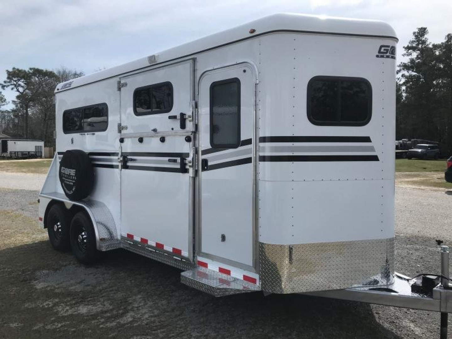 New 2026 Gore Trailers 2HS W/DR AND SIDE RAMP Horse Trailer