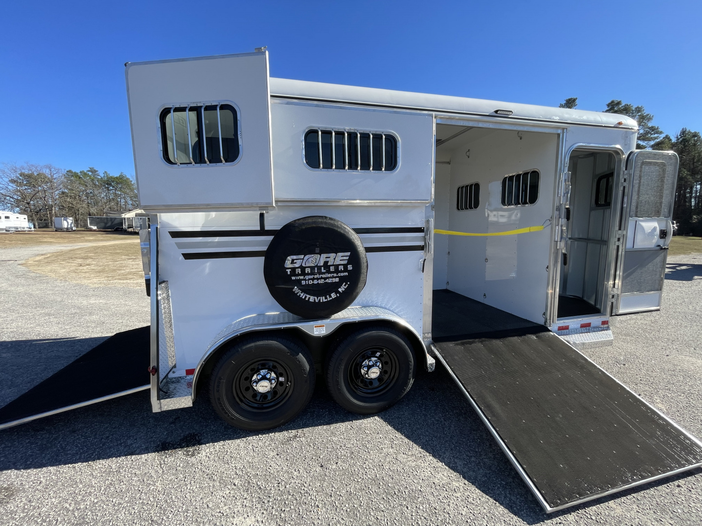New 2026 Gore Trailers 2HS W/DR AND SIDE RAMP Horse Trailer