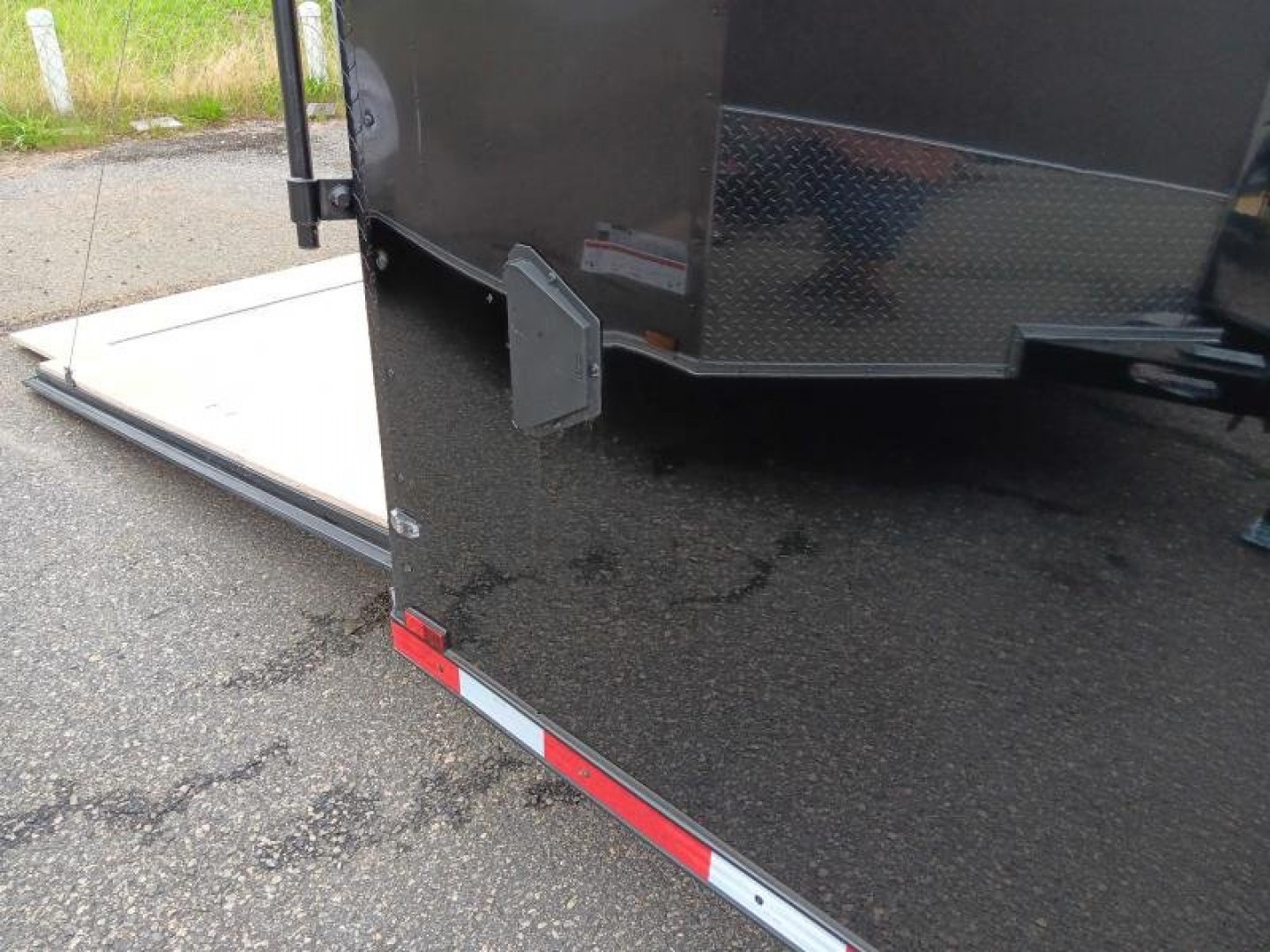 New 2024 Quality Cargo 8.5X28TA3 Enclosed Cargo/Car Hauler Trailer