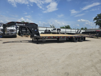 New 2025 Diamond C Trailers FMAX212 102X32 HYD Gooseneck Bodies