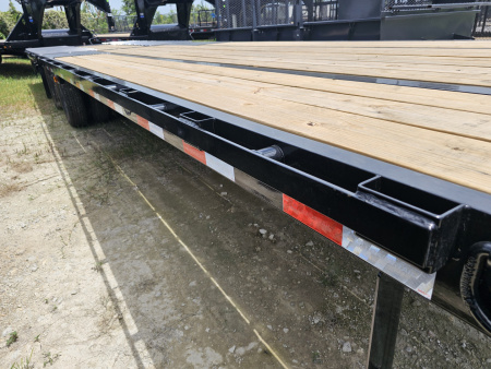 New 2025 Load Trail 102X32 LOW PRO Gooseneck Bodies