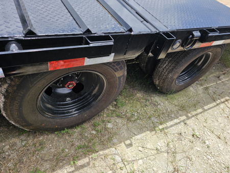 New 2025 Load Trail 102X32 LOW PRO Gooseneck Bodies