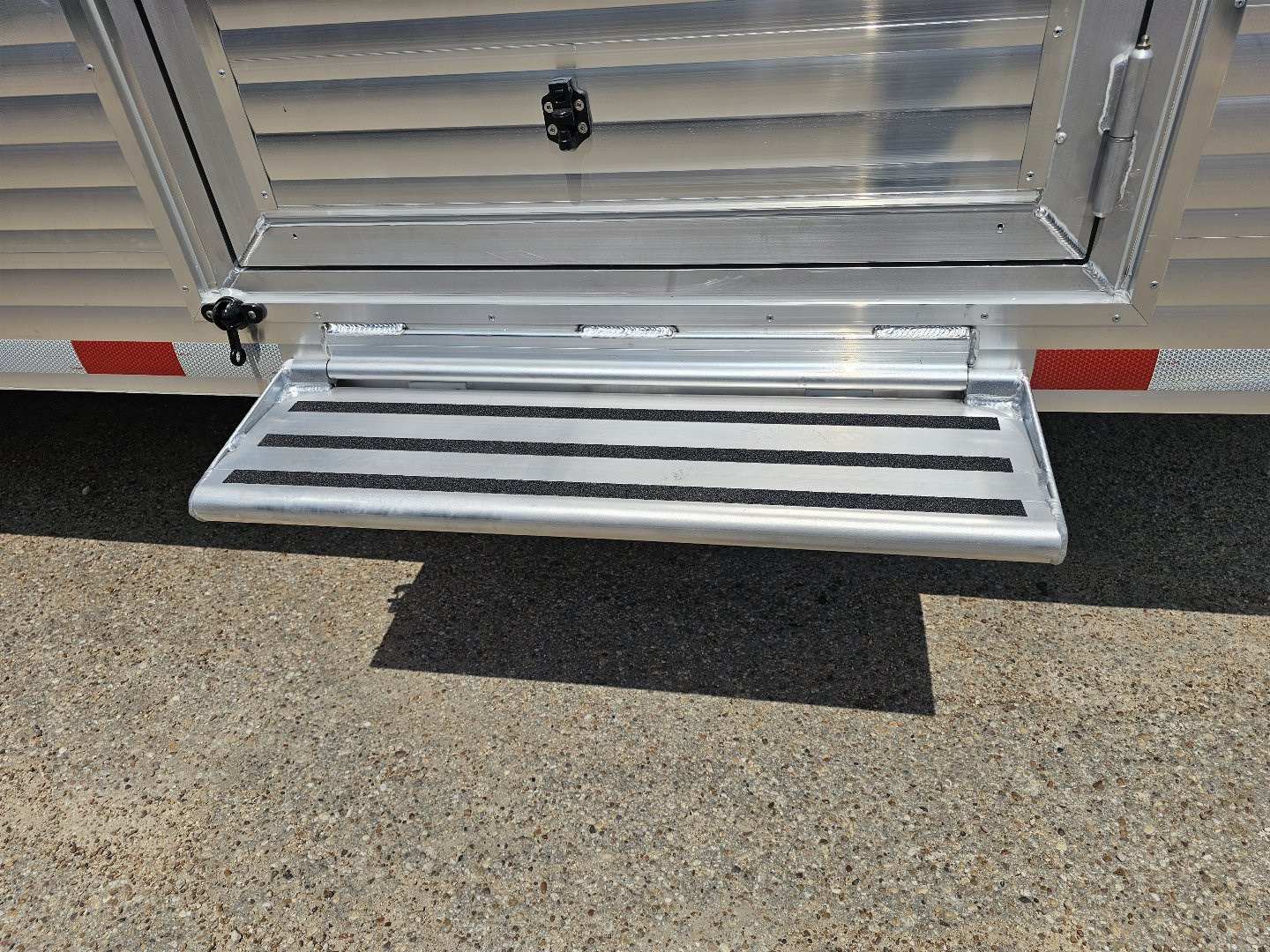 New 2026 Sundowner Trailers 24X8 GN WORKHORSE Cargo / Enclosed Trailer