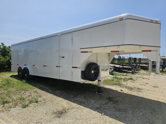 New 2025 WW CC 8X24 GN Cargo / Enclosed Trailer