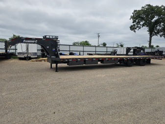 New 2025 Diamond C Trailers FMAX212 102X40 HYD PACESETTER Gooseneck Bodies
