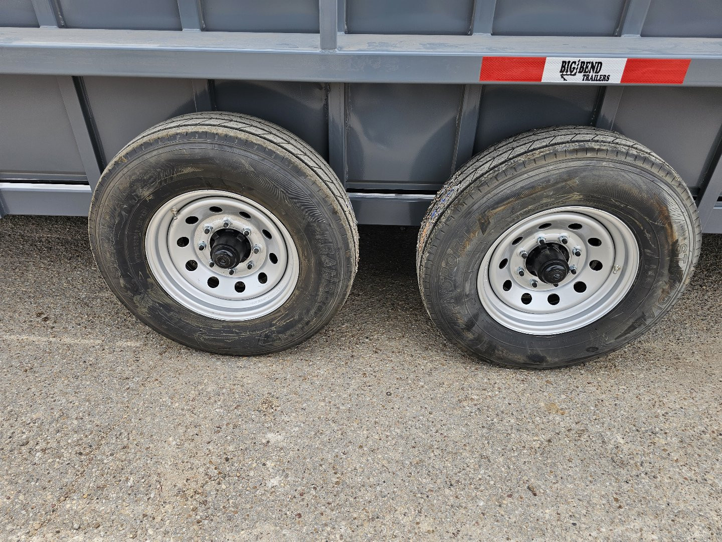 New 2025 Big Bend 6'8"X24' 3/4 TOP Stock / Stock Combo Trailer