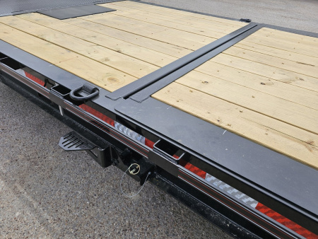 New 2025 Diamond C Trailers HDT210 82X22 Tilt Trailer
