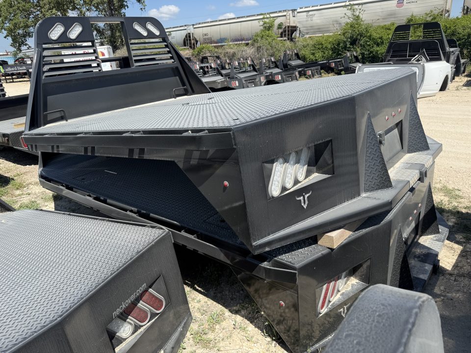 New 2025 Neckover PLATFORM 11' CAB/CHASSIS Truck Bed