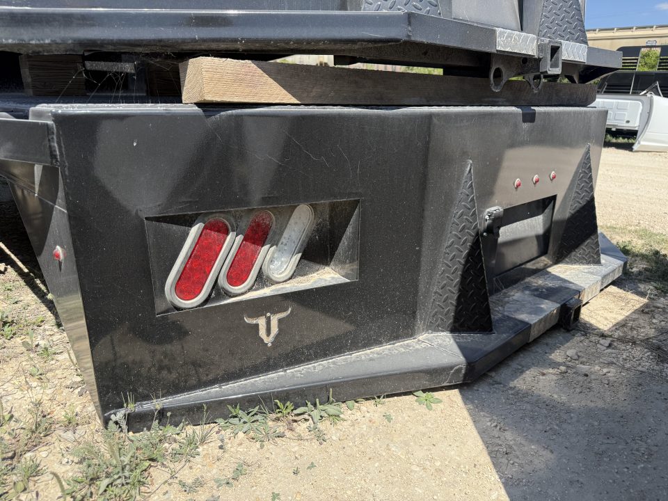 New 2025 Neckover PLATFORM 11' CAB/CHASSIS Truck Bed