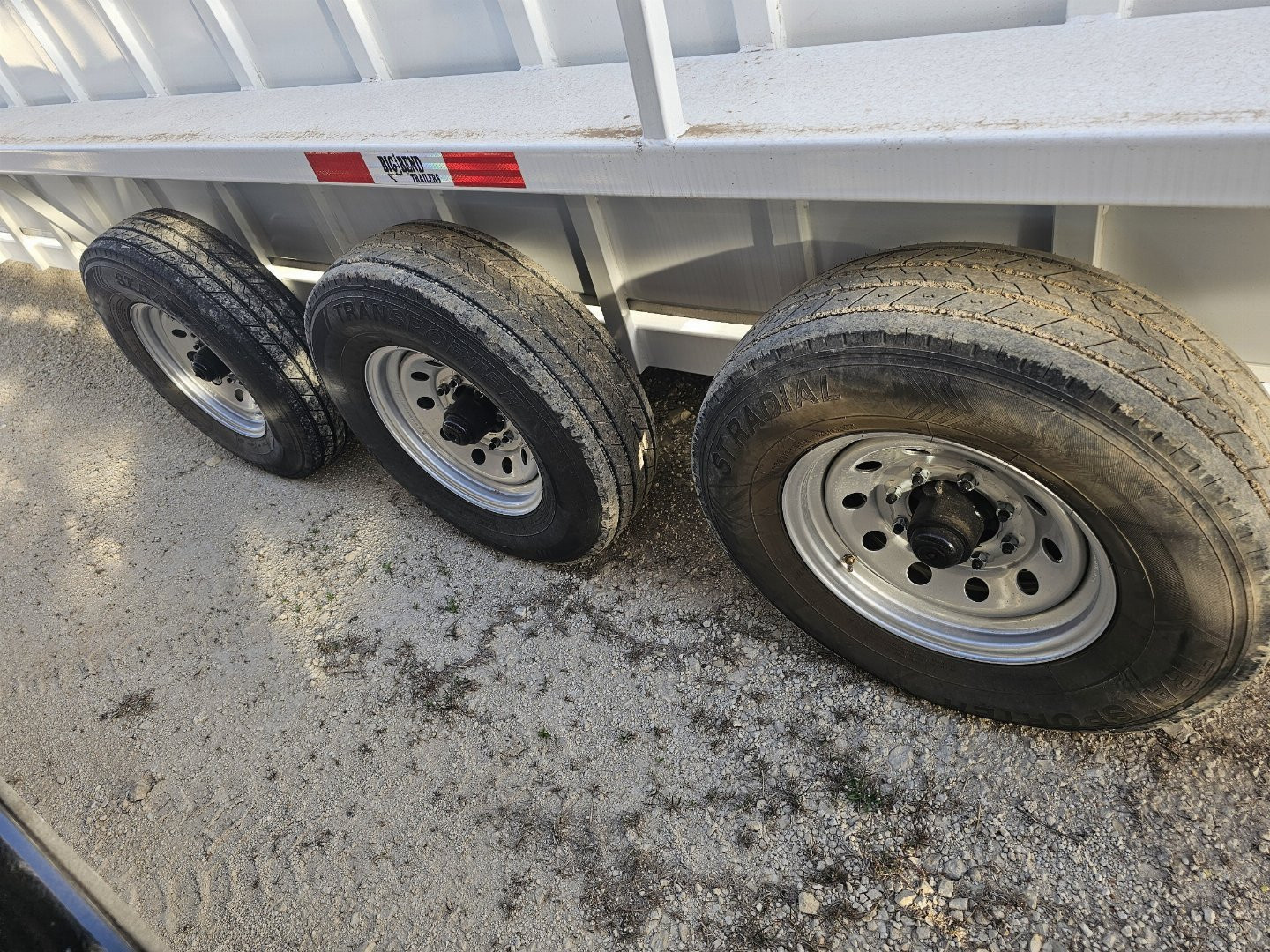 New 2025 Big Bend 6'8"X28' 3/4 TOP Stock / Stock Combo Trailer