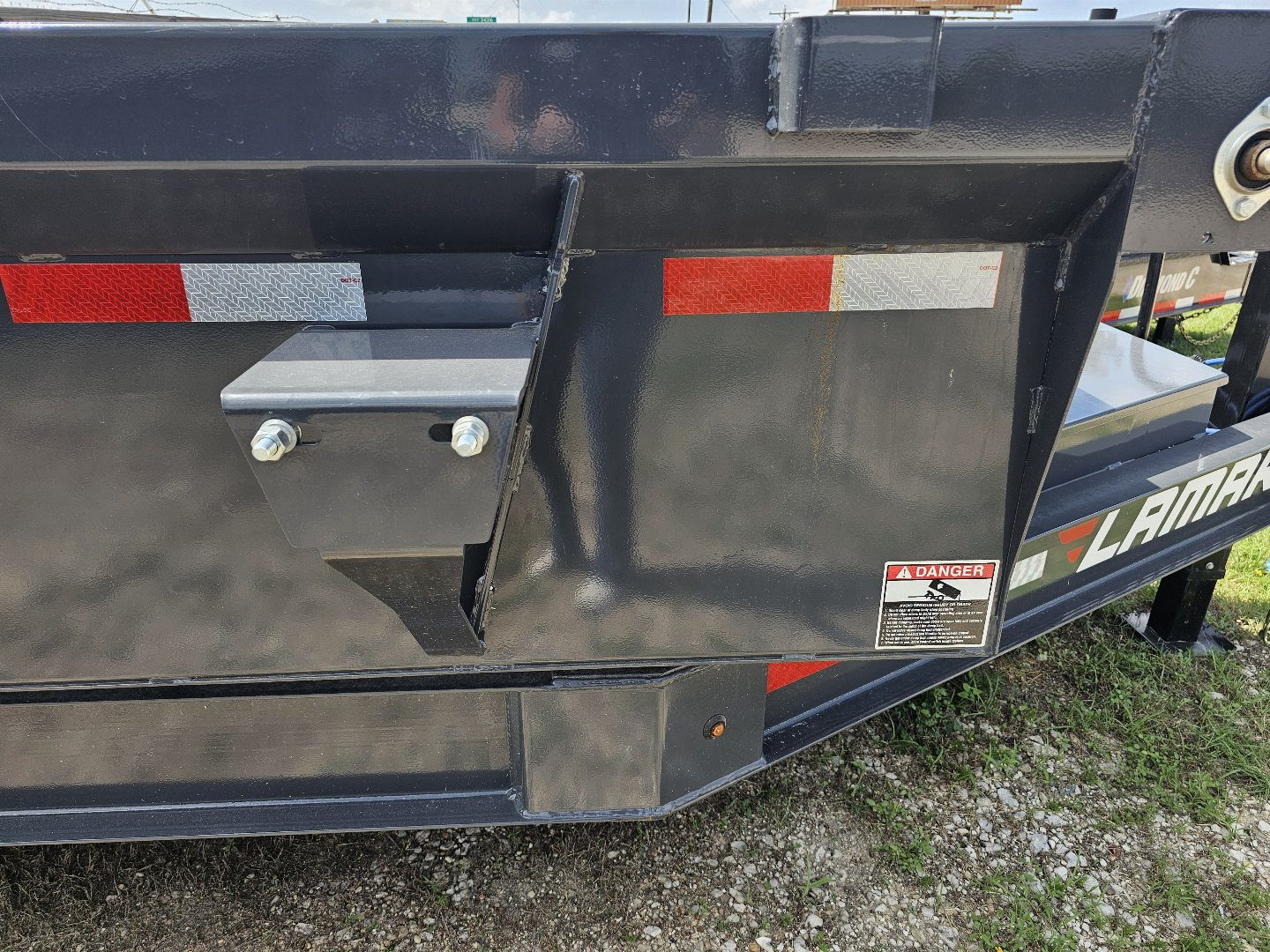 New 2025 Lamar Trailers 83X16 14K LOW PRO Dump Trailer