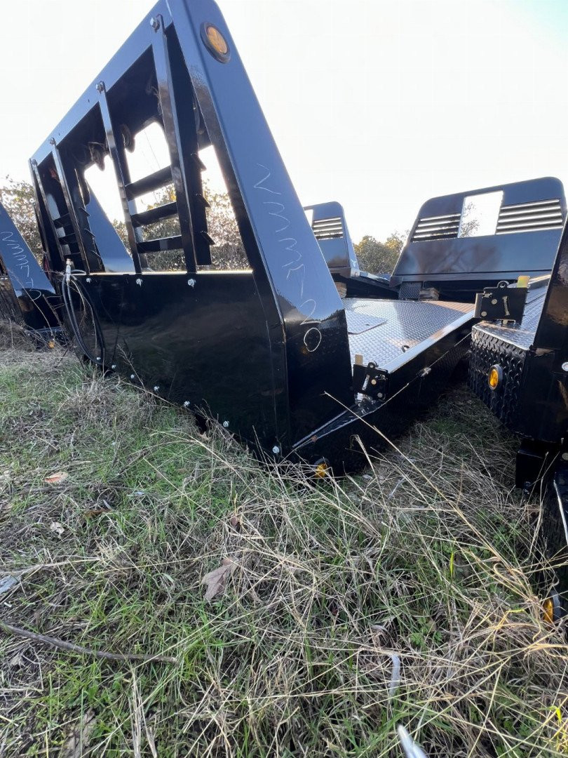 New 2023 Bradford Built 83103WF 58 SPEARBED