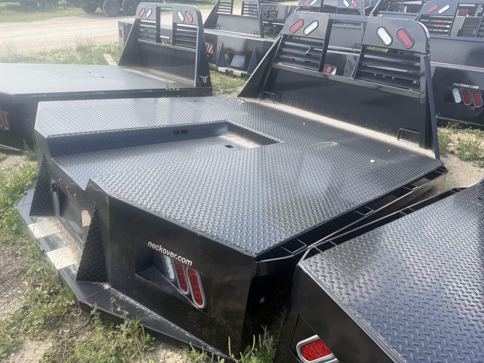 New 2024 Neckover PLATFORM DUALLY Truck Bed