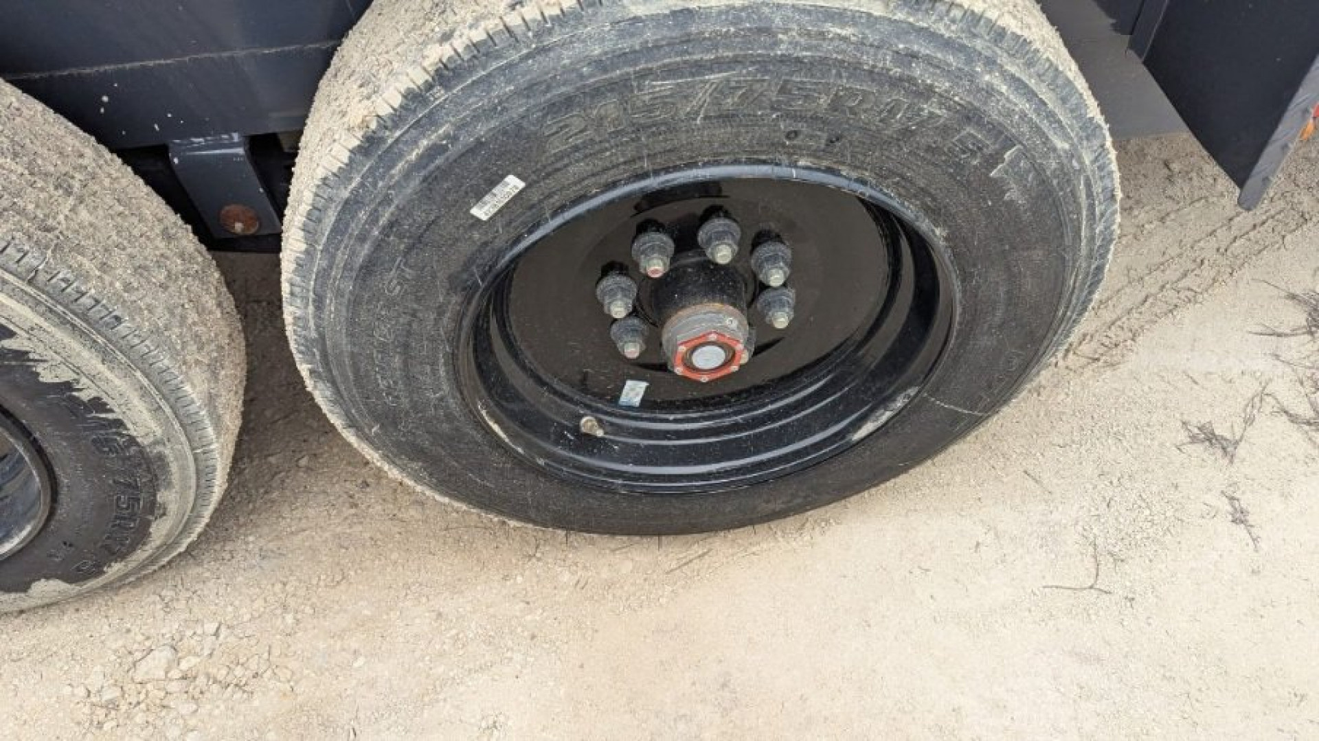 New 2024 Lamar Trailers 16K 83X20 Equipment Trailer