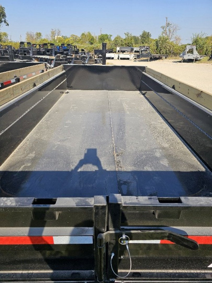 New 2025 Diamond C Trailers BASELINE HDU207 16X82 Dump Trailer