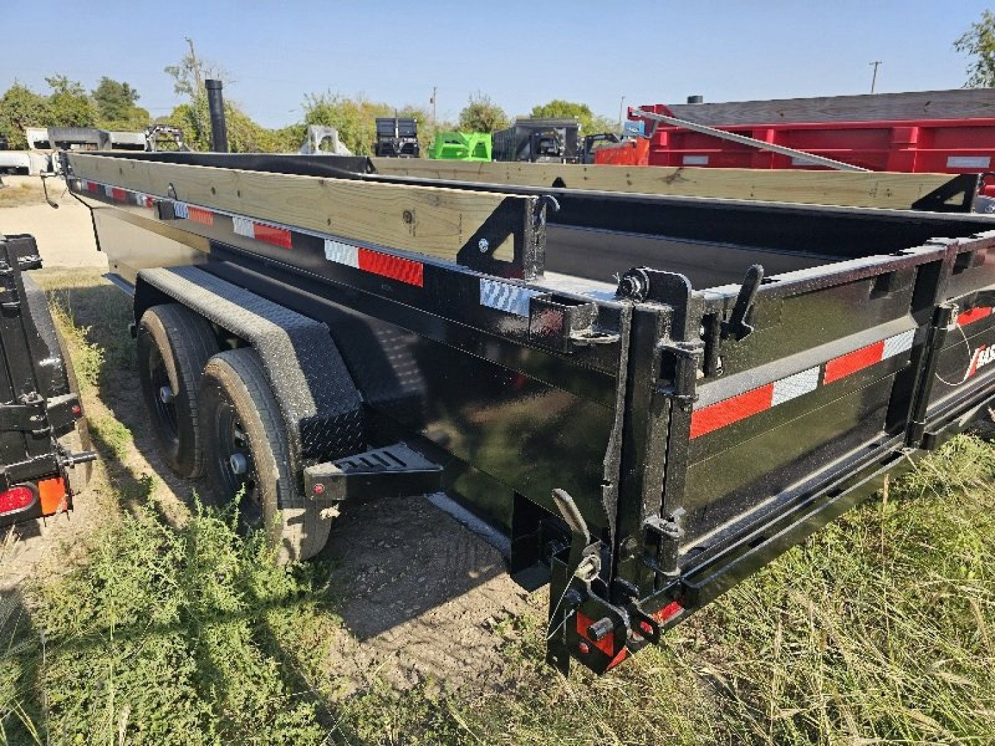 New 2025 Diamond C Trailers BASELINE HDU207 16X82 Dump Trailer