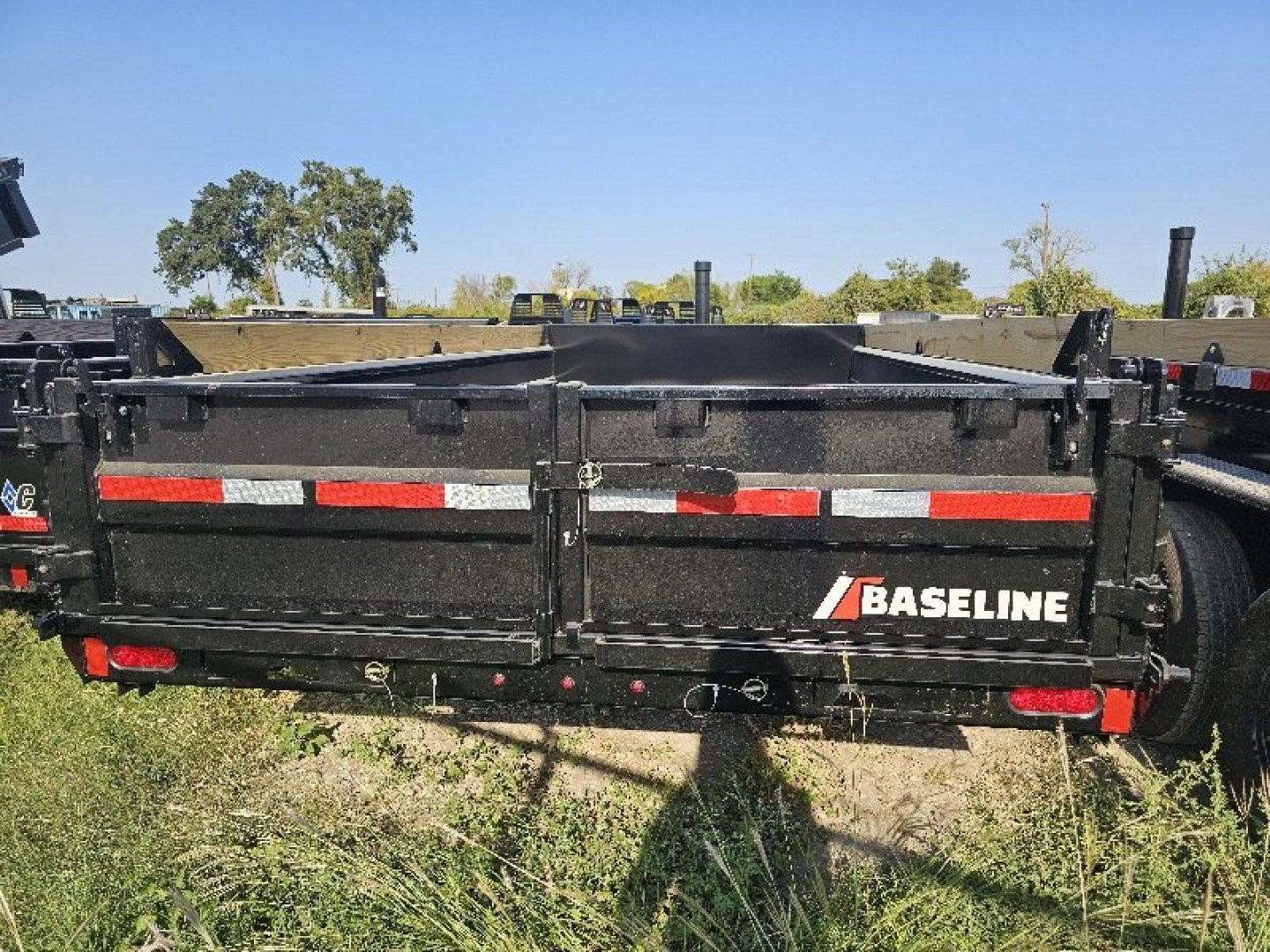 New 2025 Diamond C Trailers BASELINE HDU207 14X82 Dump Trailer