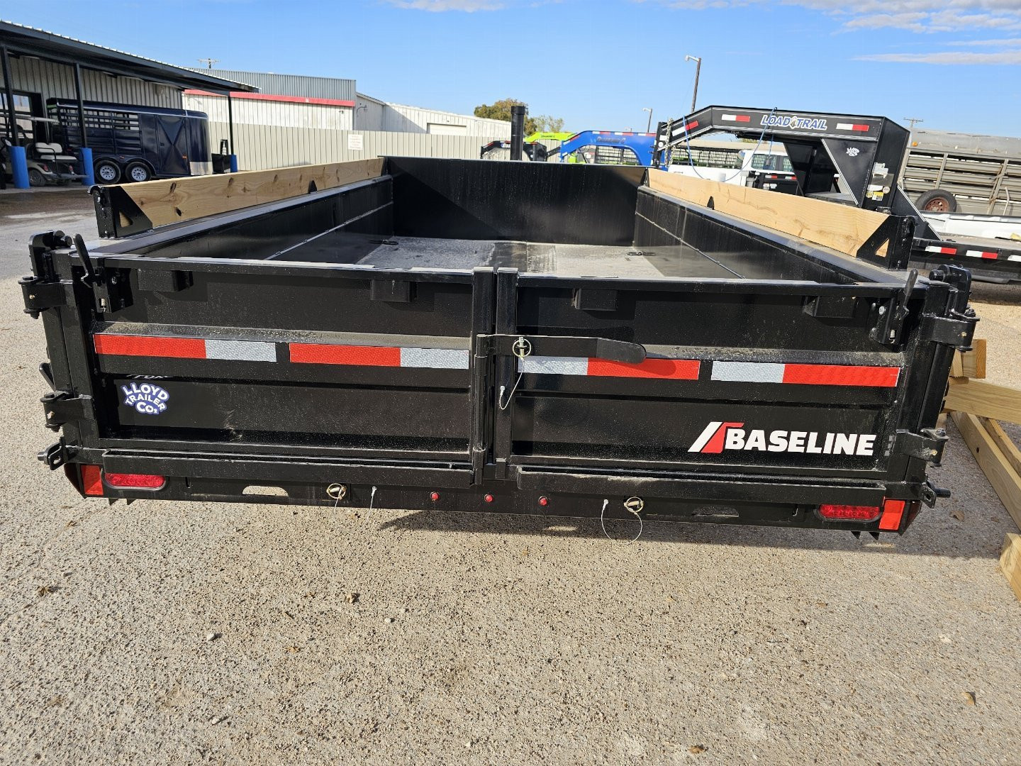 New 2025 Diamond C Trailers BASELINE HDU207 14X82 Dump Trailer