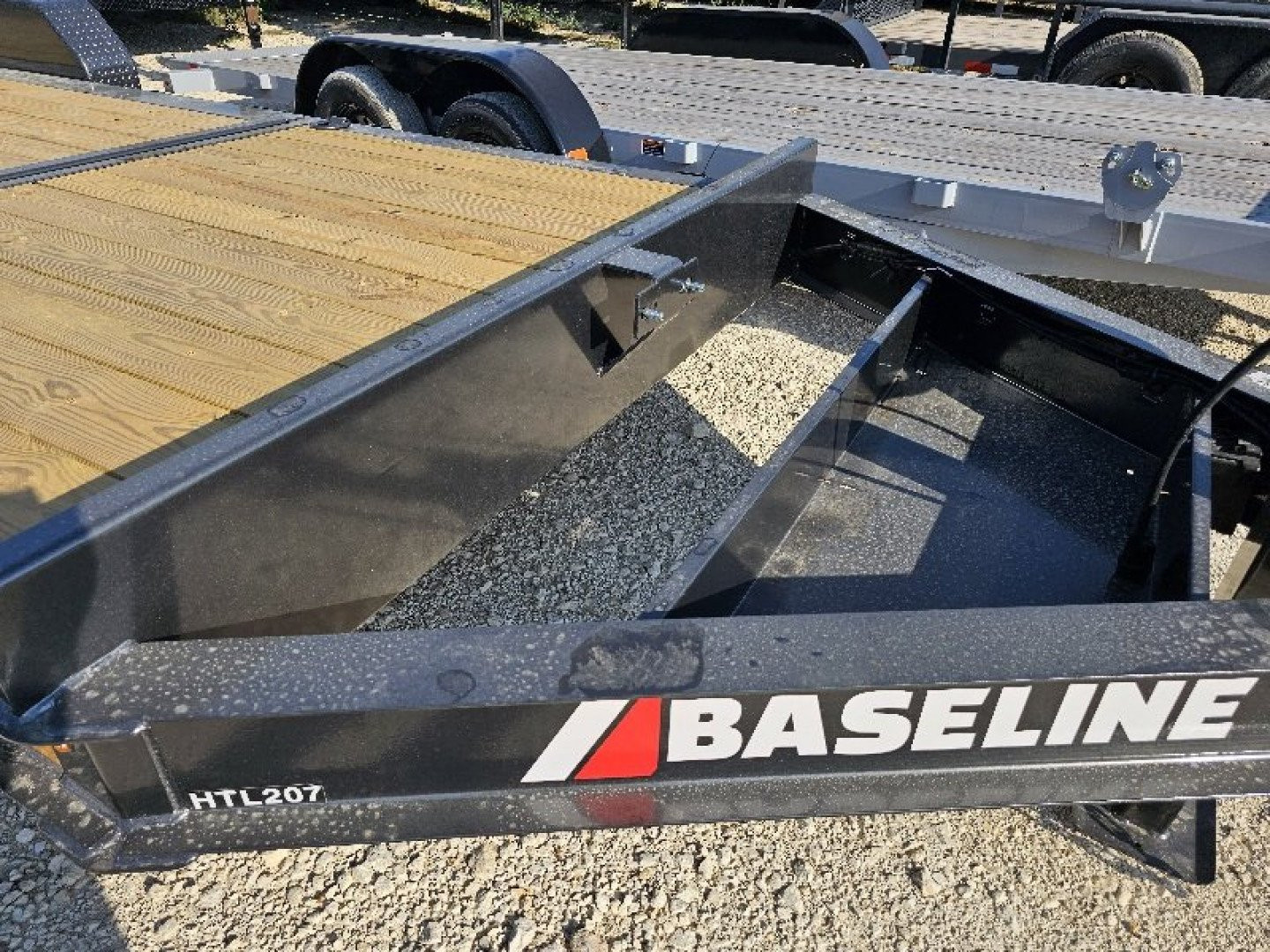 New 2025 Diamond C Trailers BASELINE HTL207 22X82 Tilt Trailer