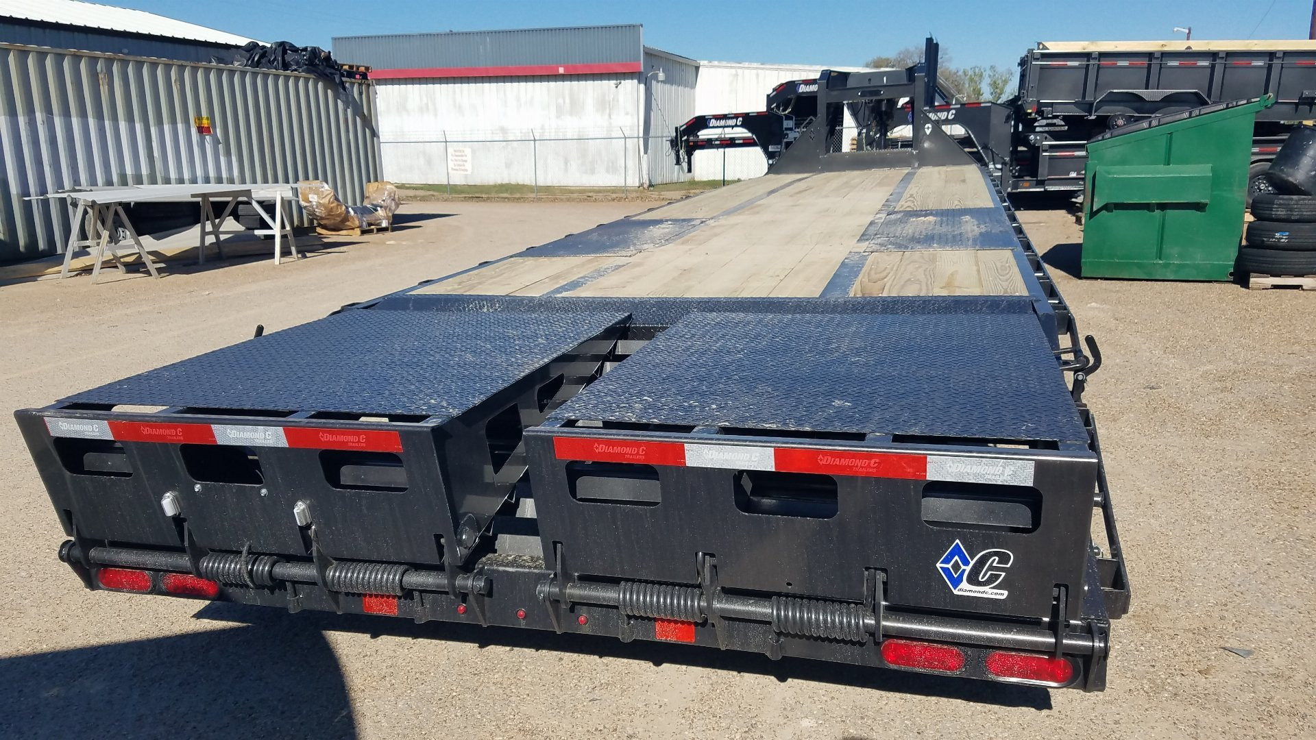 New 2023 Diamond C Trailers FMAX210SS 35x102 MR Gooseneck Bodies