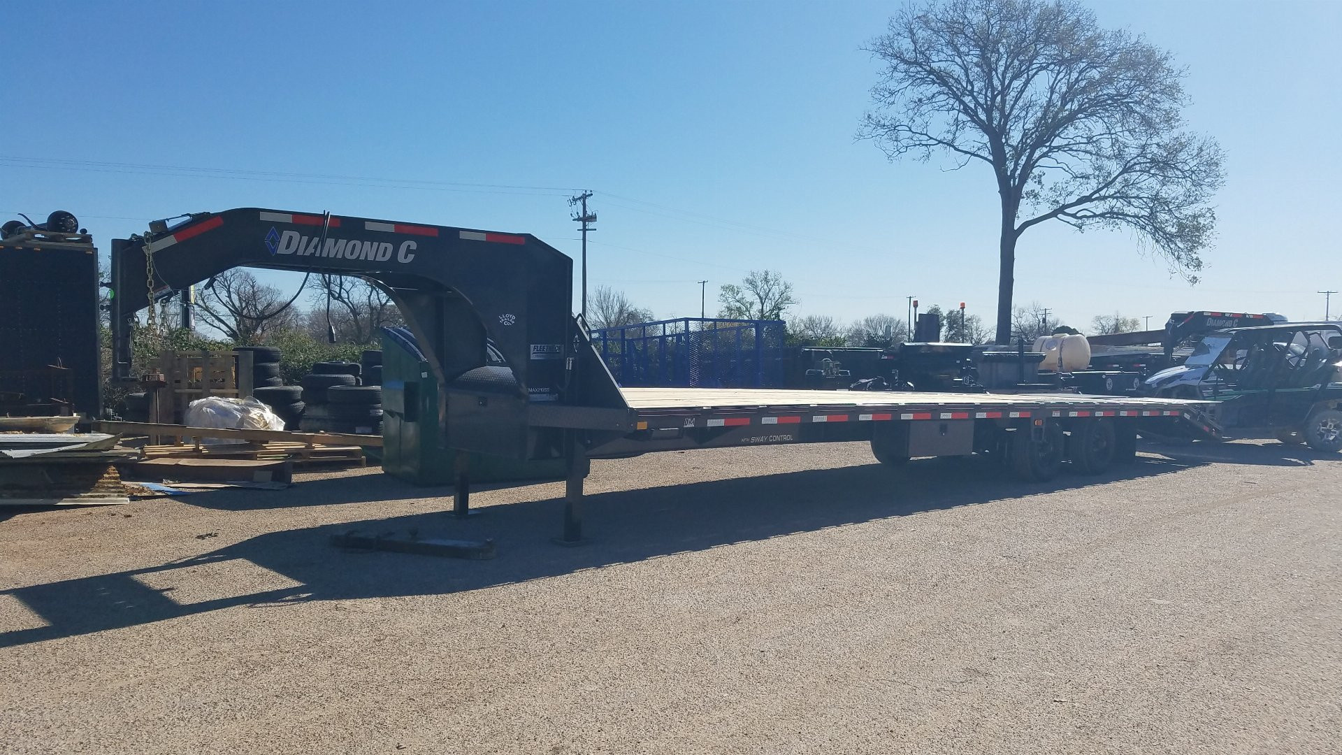 New 2023 Diamond C Trailers FMAX210SS 35x102 MR Gooseneck Bodies