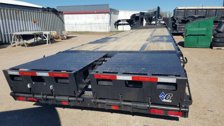 New 2023 Diamond C Trailers FMAX210SS 35x102 MR Gooseneck Bodies