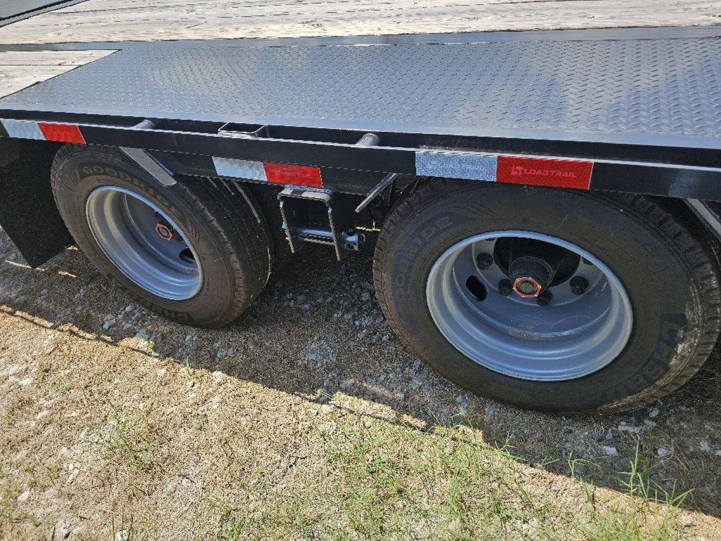 New 2024 LOAD TRAIL LP53 102X53 STEPDECK
