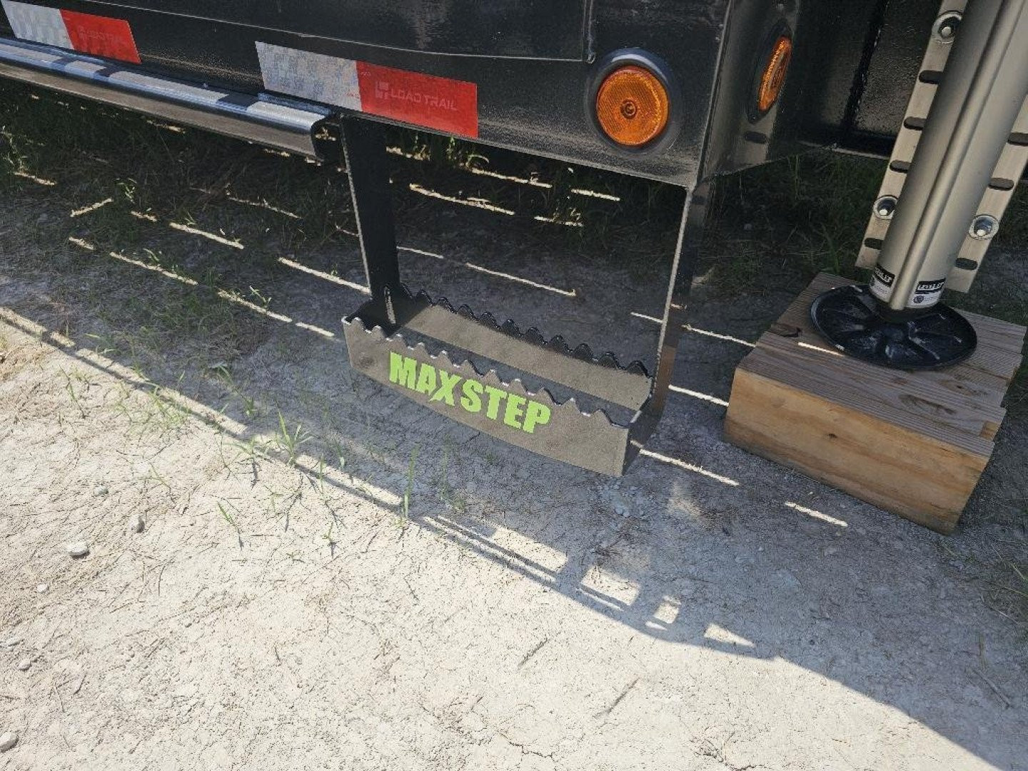 New 2024 LOAD TRAIL LP53 102X53 STEPDECK