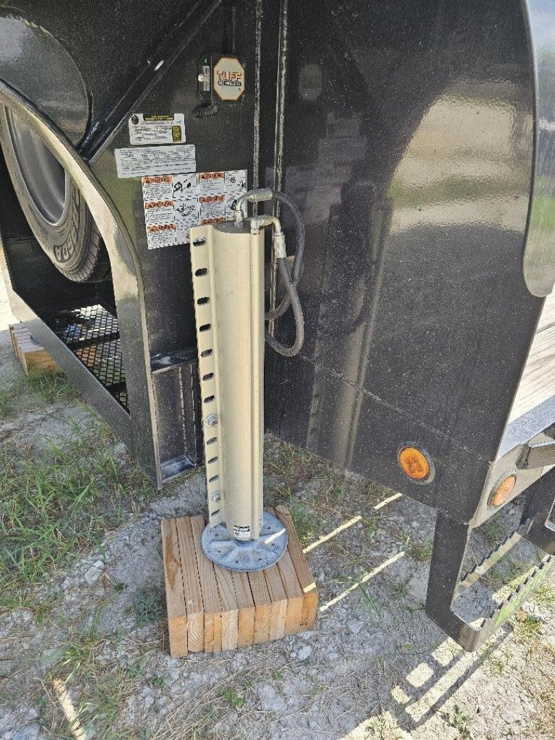New 2024 LOAD TRAIL LP53 102X53 STEPDECK