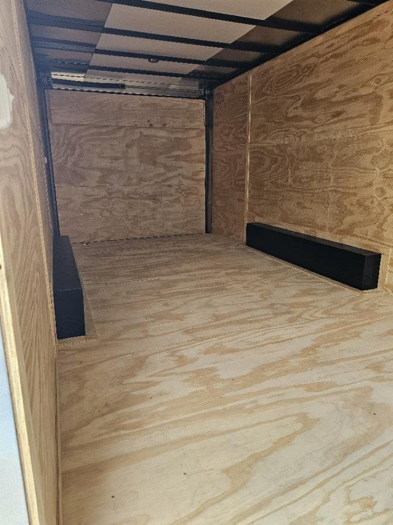 New 2024 STALLION TRAILERS 8.5X20TA3 ENCLOSED TRAILER