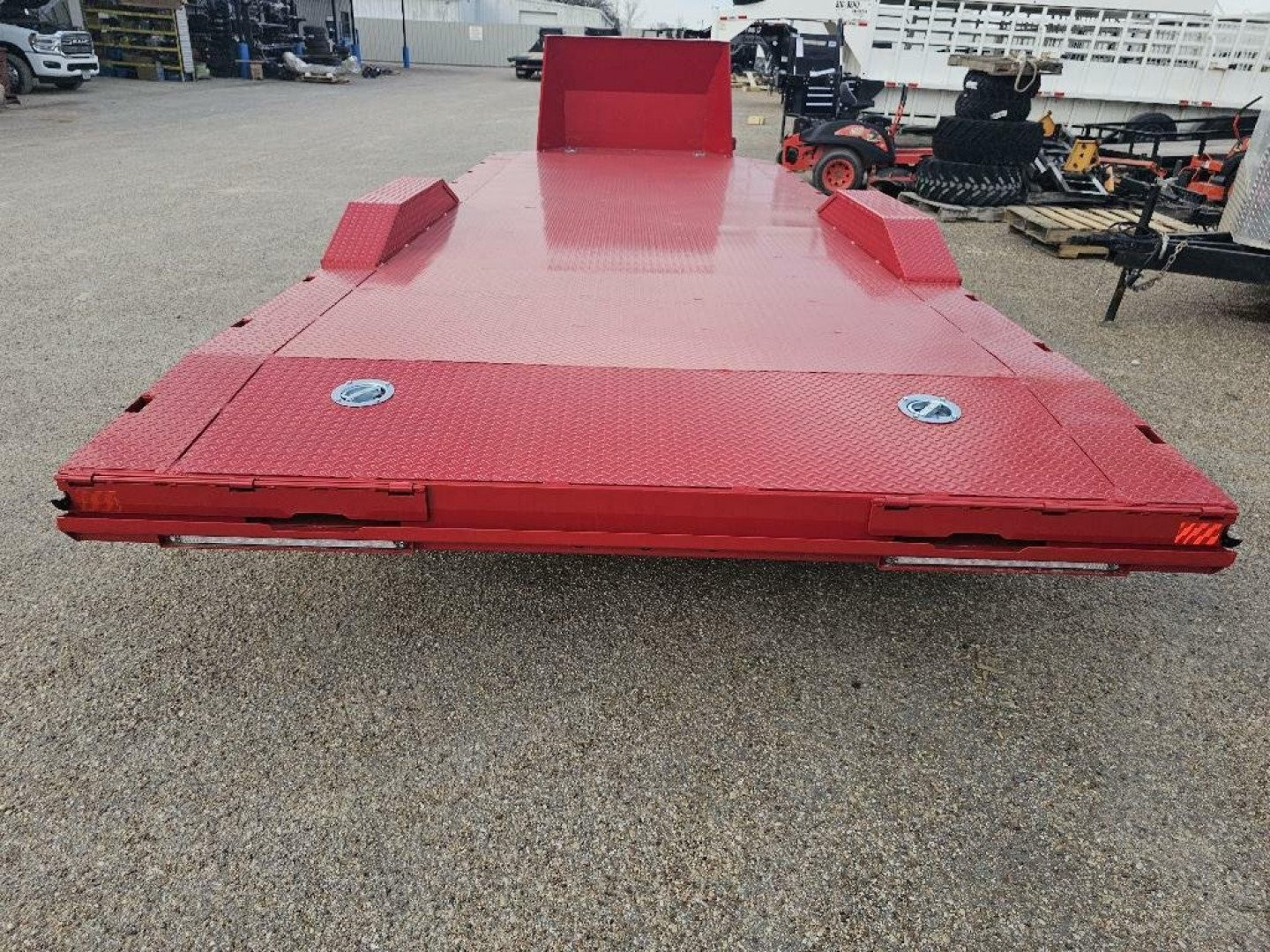 New 2024 DIAMOND C GTF206 22X83