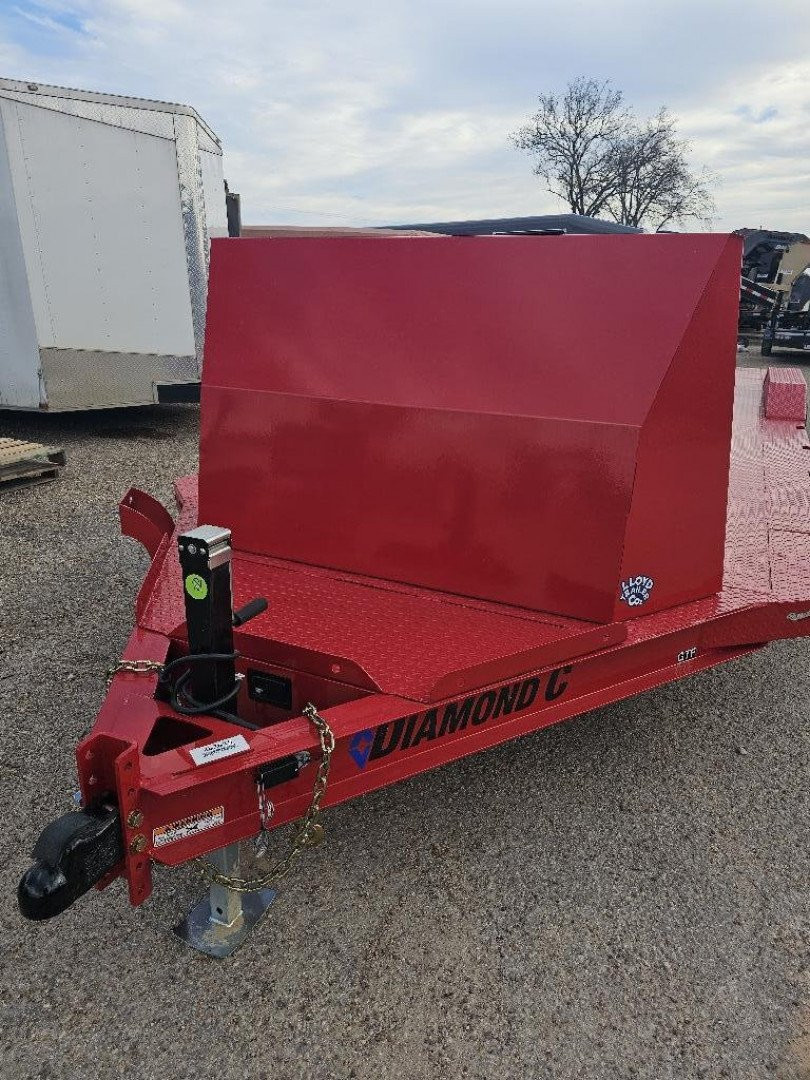 New 2024 DIAMOND C GTF206 22X83