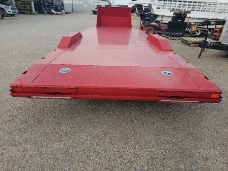 New 2024 DIAMOND C GTF206 22X83