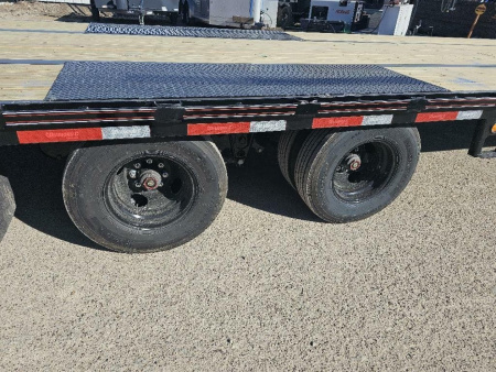 New 2024 DIAMOND C FMAX210 35X102 MR