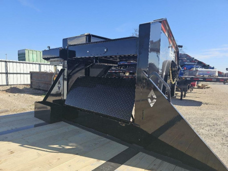 New 2024 DIAMOND C FMAX210 35X102 MR